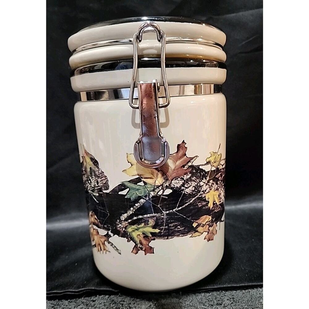 Mossy Oak/Bass Pro Shop Canister 8" Tall